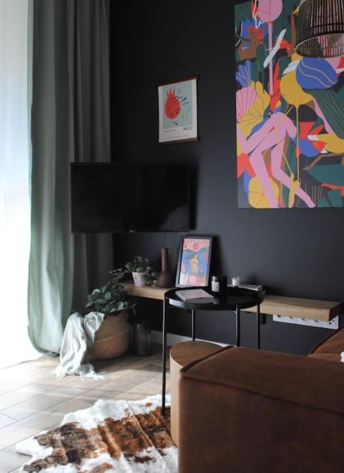 Smart Art :) Z Bezplatnym Parkingiem Podziemnym Apartment Kielce Ngoại thất bức ảnh