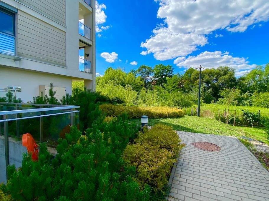 Smart Art :) Z Bezplatnym Parkingiem Podziemnym Apartment Kielce Ngoại thất bức ảnh
