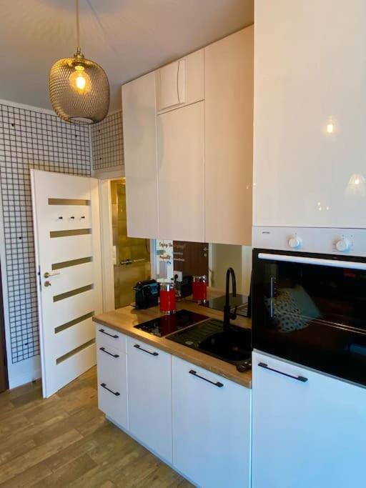 Smart Art :) Z Bezplatnym Parkingiem Podziemnym Apartment Kielce Ngoại thất bức ảnh